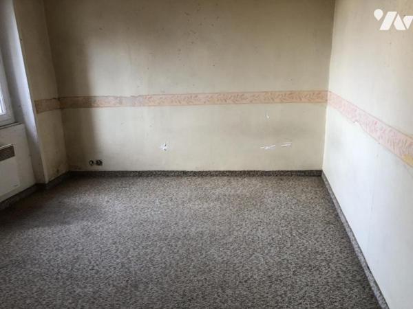 Immeuble à usage d'habitation et de commerce 