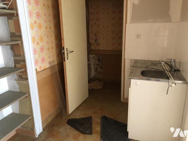 Immeuble à usage d'habitation et de commerce 