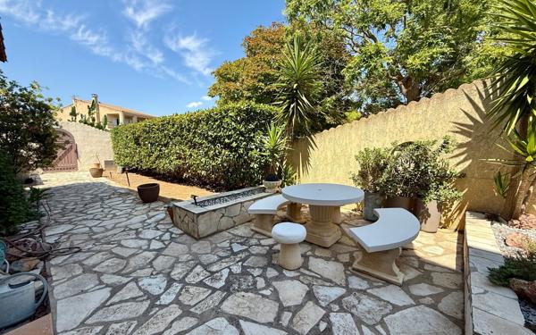 Appartement à vendre    3 pièces • 123 m2 Frontignan