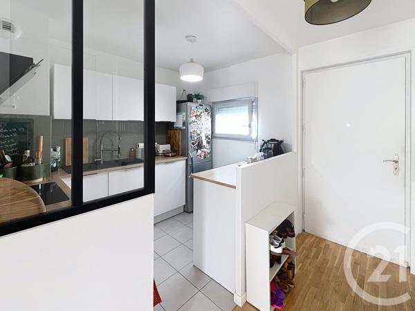 Appartement F3 à vendre  3 pièces - 60,77 m2 LE KREMLIN BICETRE - 94