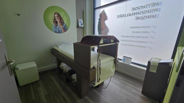 Local commercial sans franchise 74 m² Aubenas (07)