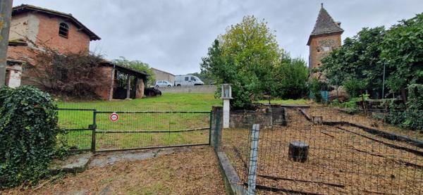 Castelnau-d'Estrétefonds (31620) Parcelle de terrain au cœur de Toulouse