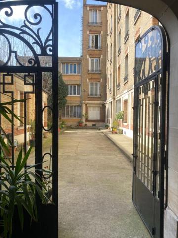 La campagne à Paris - Agréable deux-pièces entièrement refait à neuf, à deux pas du parc Georges-Brassens