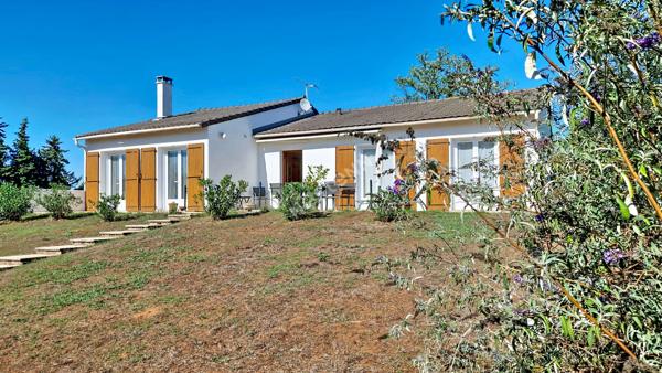 Maison à vendre à VIVONNE  : DE L'ESPACE ET DES HISTOIRES À ÉCRIRE !