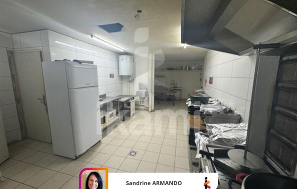 Fonds De Commerce de 100 m²