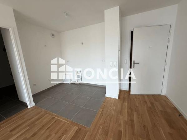 Location Appartement 2 pièces 43.15 m² - 79 RUE DU GENERALE DE GAULLE Champigny Sur Marne 94500