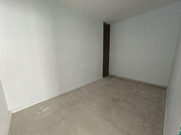 Local commercial Saint Nazaire 72.03 m2