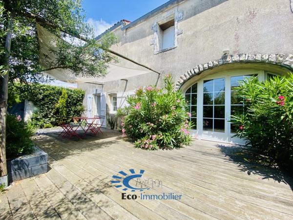 NIEUL SUR MER MAISON EN PIERRES 4 CHAMBRES TERRAIN 204 M²  Nieul sur mer