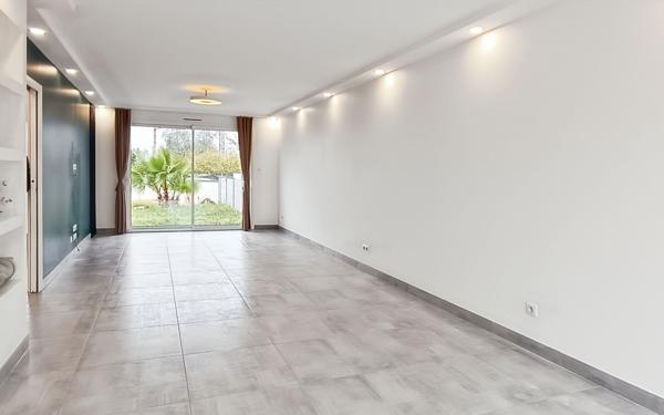 Maison à vendre    5 pièces •  Saint-Pierre-des-Corps