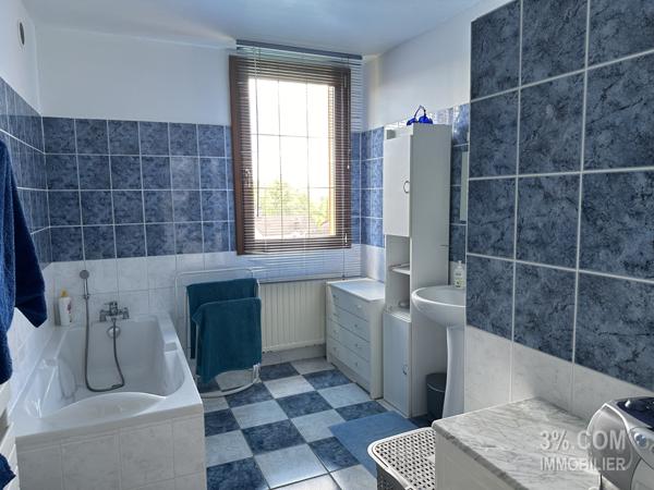 Maison de village 6 pièce(s) 3 chambre(s) 178 m²