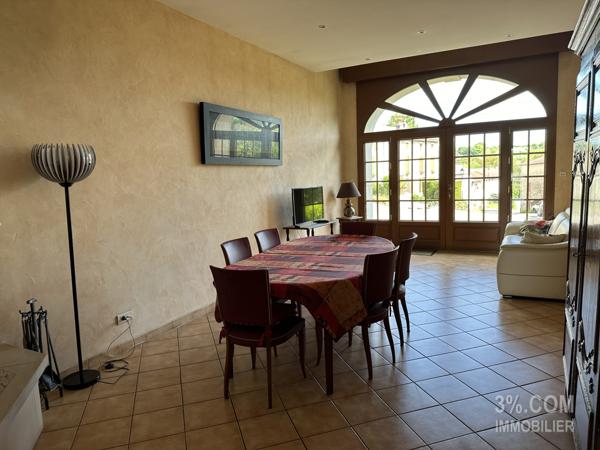 Maison de village 6 pièce(s) 3 chambre(s) 178 m²