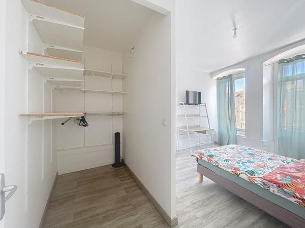 Bel appartement lumineux de 82 m2 avec grande terrasse à Craponne-sur-Arzon