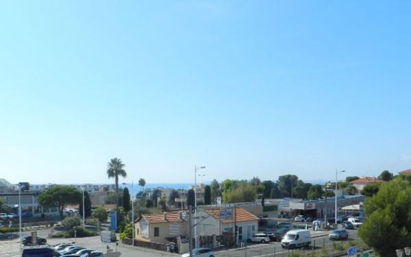 Appartement à vendre    3 pièces •  Saint-Laurent-du-Var