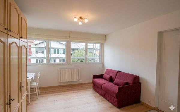 Appartement à louer    2 pièces • 28,15 m2 Saint-Jean-de-Luz