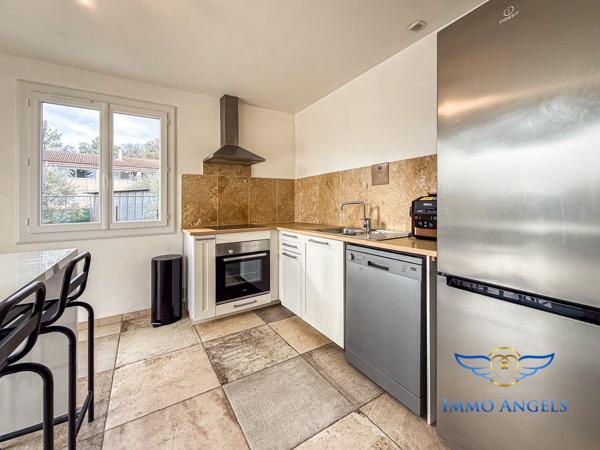 Maison 227 m2 sur terrain 1090 m2.