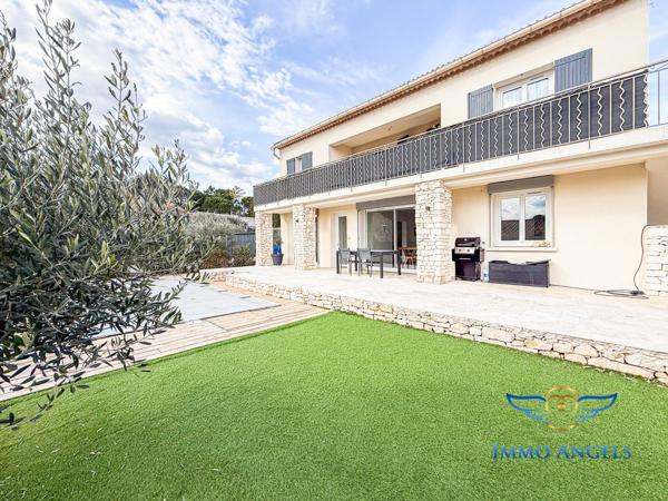 Maison 227 m2 sur terrain 1090 m2.