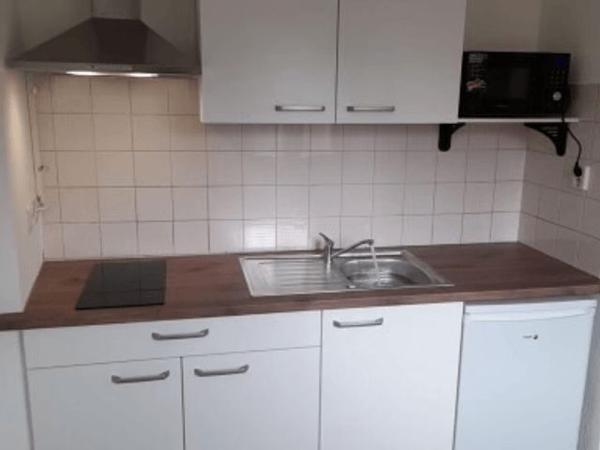 Studio T1 F1 21.3 m² à Grenoble 4 RUE DUPLOYE 38100 à louer