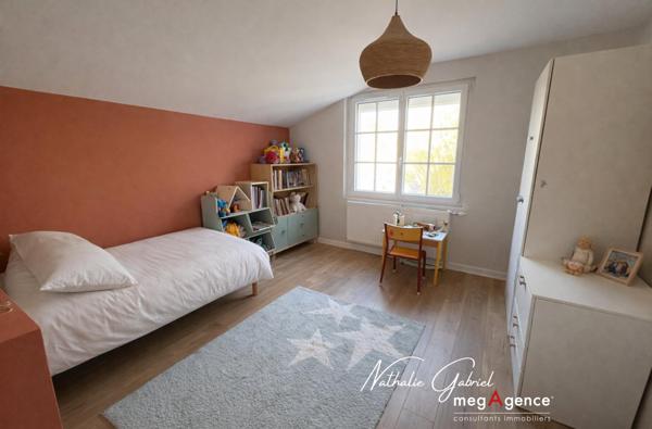 Maison à SAINT-MARTIN-DU-FOUILLOUX, 49170 - 6 pièces 160m²
