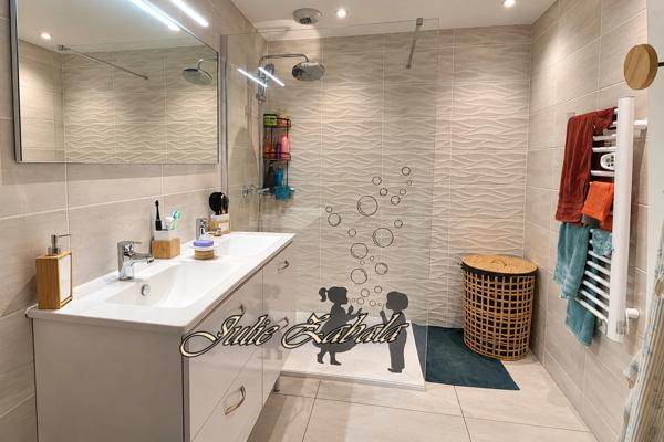 SPACIEUX APPARTEMENT 96 M² À GAP – PROCHE CENTRE-VILLE – RÉNOVÉ À NEUF – REZ-DE-CHAUSSÉE – JARDIN & GARAGE