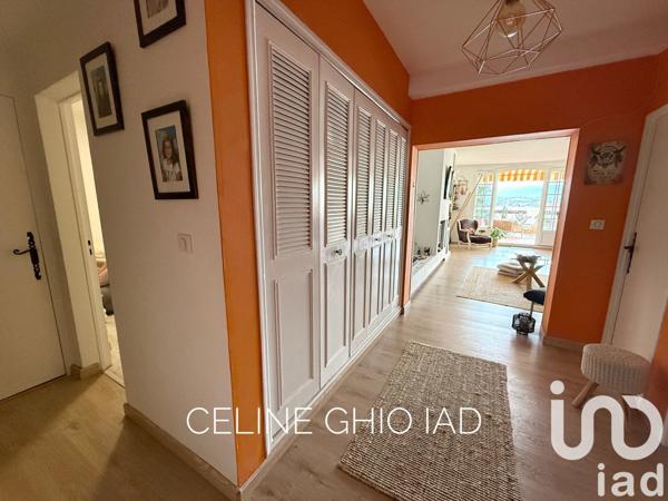 Appartement 3 pièces de 82 m² à Saint-Cyr-sur-Mer (83270)