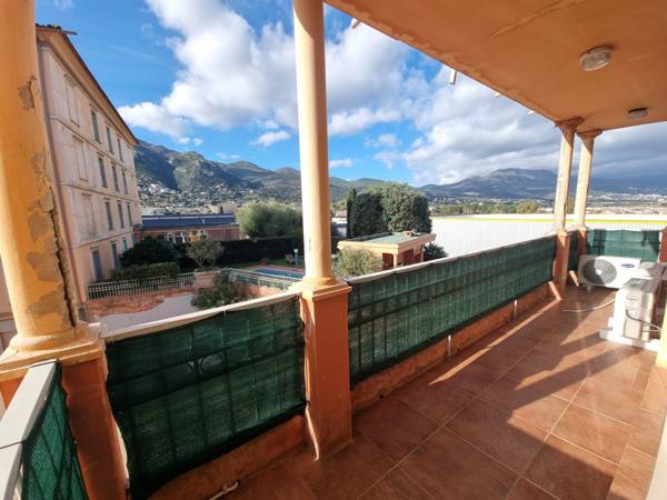 Casatorra (20620) Appartement T4 lumineux avec garage double à Biguglia