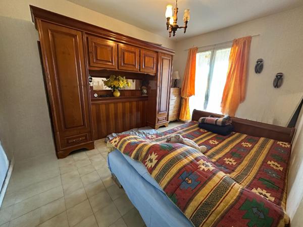 Maison mitoyenne avec garage Lotissement calme, proche commodités et écoles