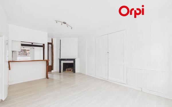 Appartement à louer    3 pièces •  Bernay