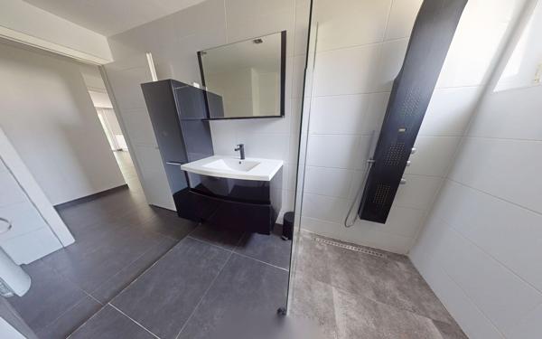 Appartement à vendre    4 pièces • 80 m2 Strasbourg