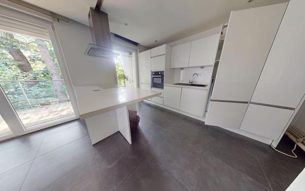 Appartement à vendre    4 pièces • 80 m2 Strasbourg