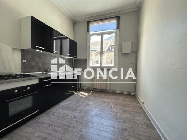 Location Appartement 3 pièces 84.94 m² - 6 RUE ARMAND CARREL Rouen 76000