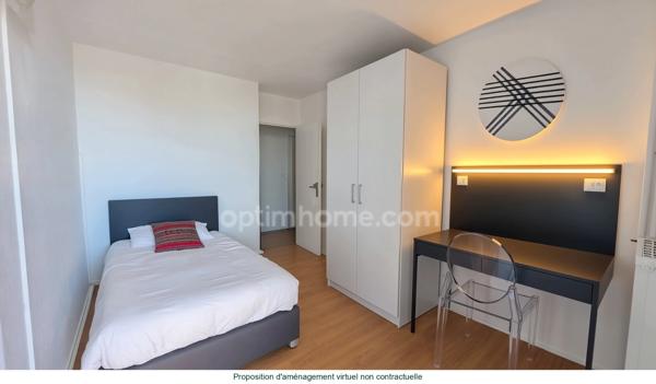 Appartement 3 pièces avec place de parking.