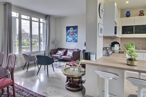 Maison de style_Coup de coeur_Verneuil 6 pièce(s) 130 m2 499 000 € ** - Référence 1069