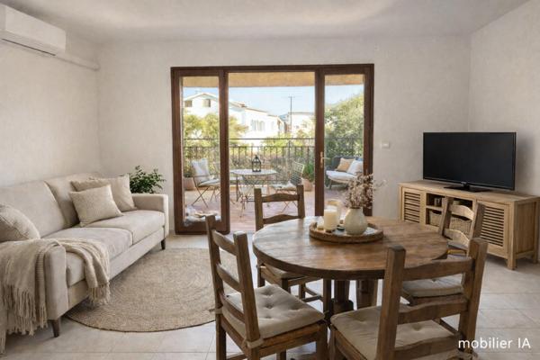 T3 avec terrasse le centre ville de Folelli à pied