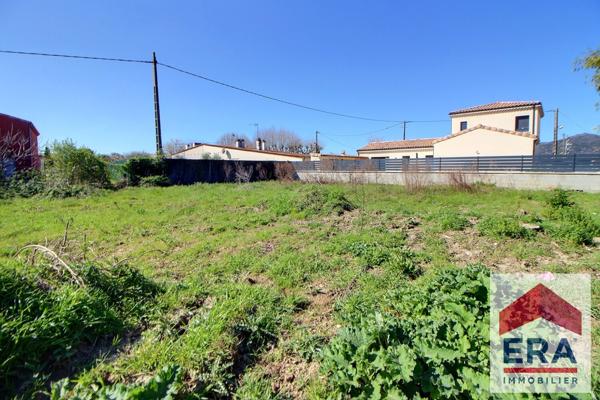 Terrain Ancône 500 m² constructible et viabilisé !