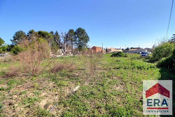 Terrain Ancône 500 m² constructible et viabilisé !