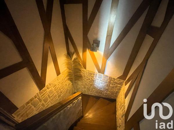 Maison 6 pièces de 135 m² à Ablancourt (51240)