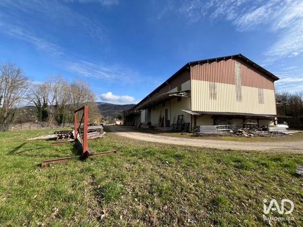 Local d’activité à vendre 960 m² Saint-Béron
