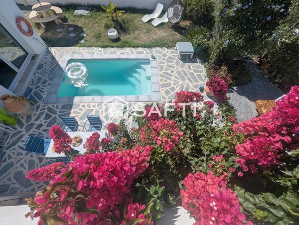 Belle villa récente construite en hauteur avec une vue imprenable sur le rocher de Roquebrune, piscine, possible agrandissement et création d'un garage