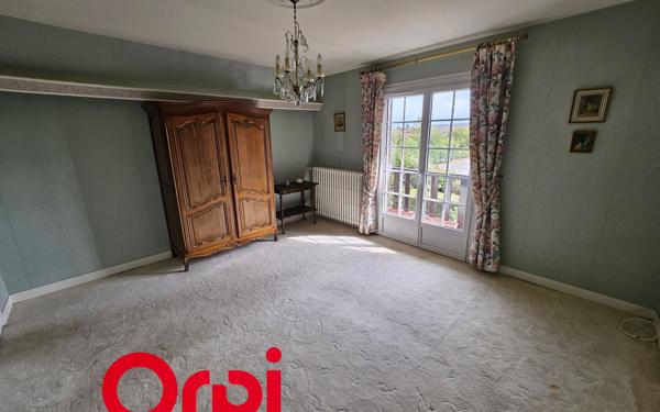 Maison à vendre    5 pièces •  Bernay