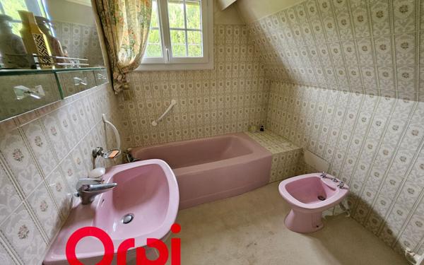 Maison à vendre    5 pièces •  Bernay