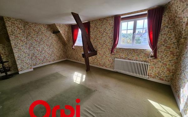 Maison à vendre    5 pièces •  Bernay