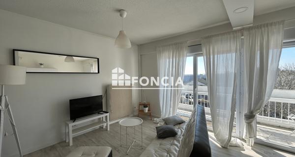 Location Studio meublé 30 m² - Mâcon 71000
