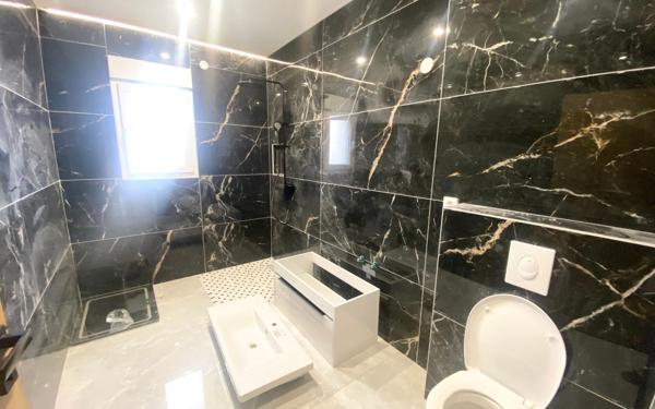 Maison à vendre    5 pièces •  Neufchâteau