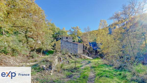 MOULIN A FINIR DE RÉNOVER SUR 1,390 HA