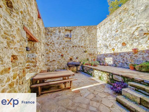 MOULIN A FINIR DE RÉNOVER SUR 1,390 HA