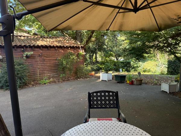 Bien de 186 m² – 4 chambres, 3 salles d’eau, jardin et garage, à 500 m du centre-ville de Léguevin