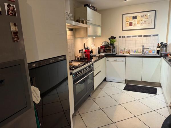 Bien de 186 m² – 4 chambres, 3 salles d’eau, jardin et garage, à 500 m du centre-ville de Léguevin