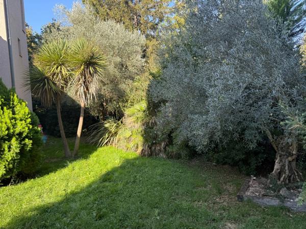 Bien de 186 m² – 4 chambres, 3 salles d’eau, jardin et garage, à 500 m du centre-ville de Léguevin