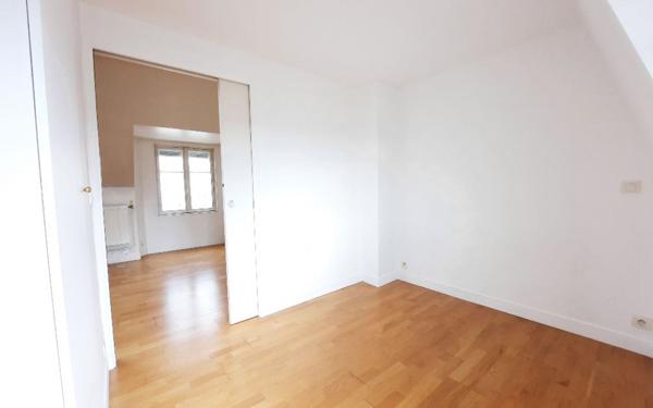 Appartement à louer    1 pièce • 30,04 m2 Issy-les-Moulineaux