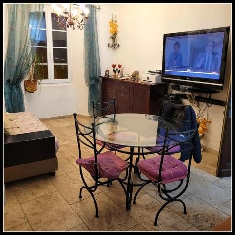 Dpt Var (83), à vendre FREJUS appartement T1 de 31,45 m²